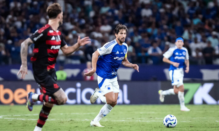Cruzeiro venceu o Flamengo no Mineirão por 2 a 1