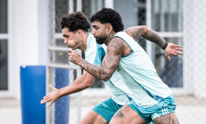 Gabigol voltou a treinar depois de se recuperar de mialgia nas coxas