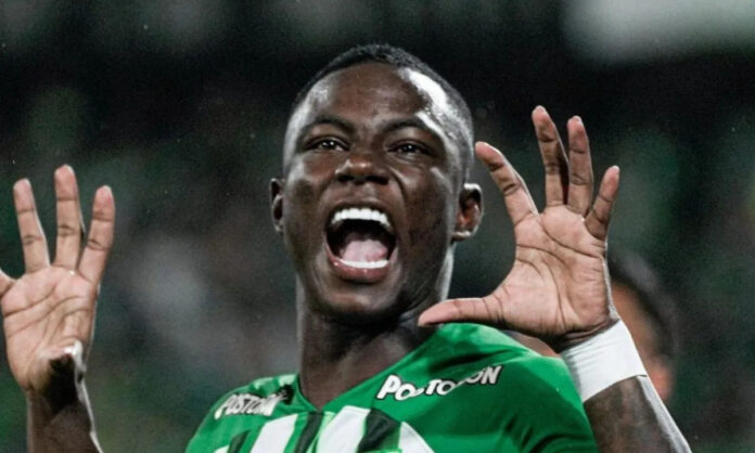 Marino Hinestroza, atacante do Atlético Nacional, tem 22 anos