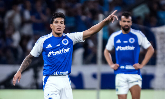 Lucas Romero está perto de assinar a renovação com o Cruzeiro