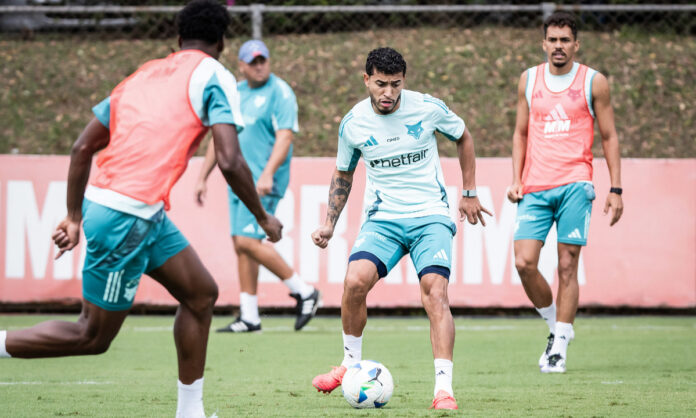 William deve ser titular do Cruzeiro contra o Palestino