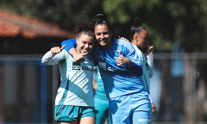 Cabulosas seguem invictas no Brasileiro Feminino.