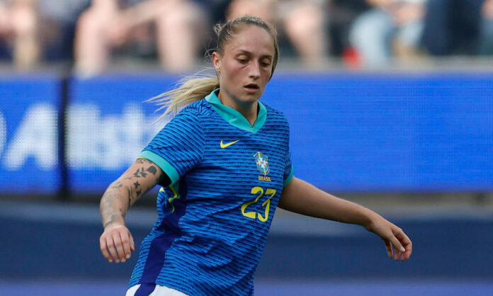 Isa Haas, do Cruzeiro, em jogo da Seleção