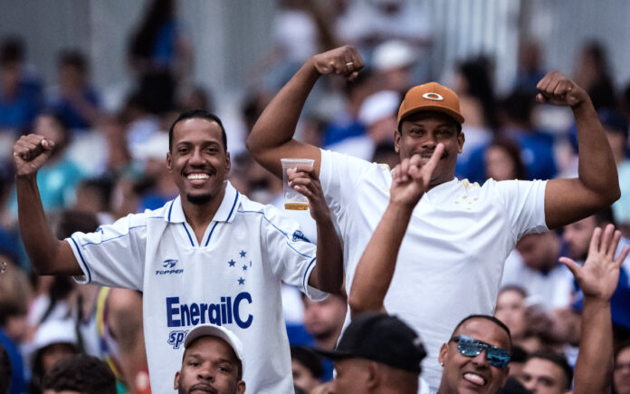 Torcida do Cruzeiro no Mineirão (Foto: Gustavo Aleixo/Cruzeiro) Torcida do Cruzeiro no Mineirão (Foto: Gustavo Aleixo/Cruzeiro)